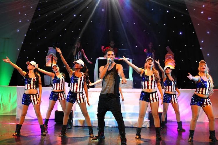 Orchestre animant soirée de camping : le Floride, 66420